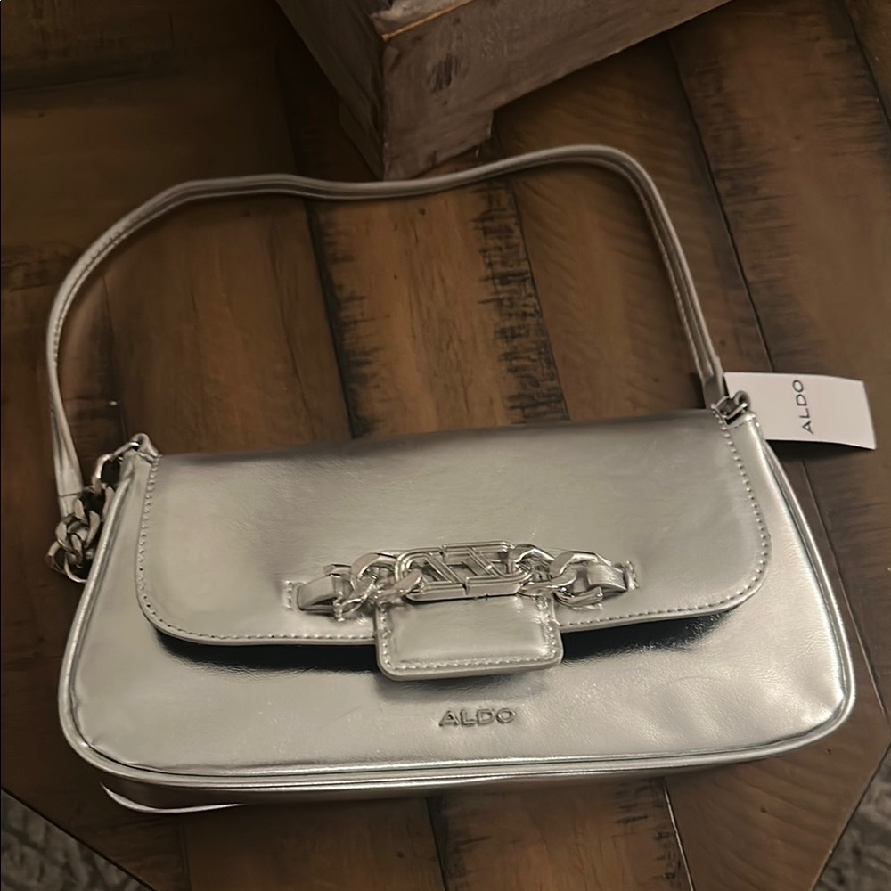 Aldo Silver Shoulder Bag with Elegant Flap Closure